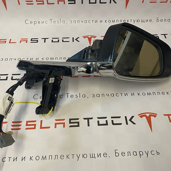 Зеркало наружное правое